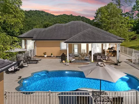 95 Reel View Dr, Jeremiah, KY 41826