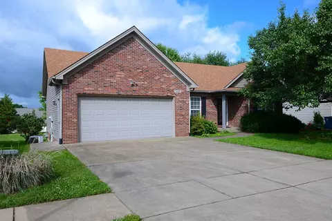 1133 Summit Dr, Shelbyville, KY 40065