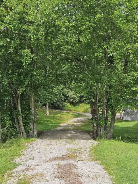 3821 Tidal Wave Rd, Corbin, KY 40701 photo 3