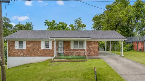 138 Golfview Dr, Richmond, KY 40475