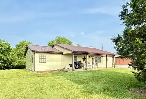 302 Dave Coffey Rd, Leitchfield, KY 42754