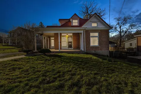 236 W High St, Mount Sterling, KY 40353