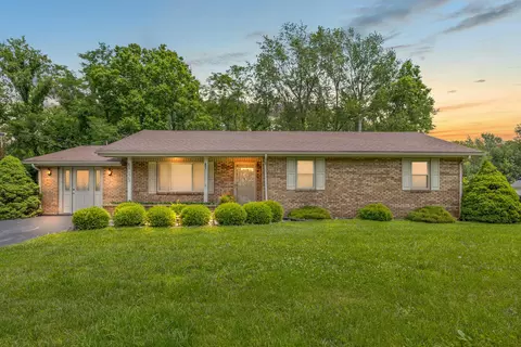 1063 Iroquois Dr, Mount Sterling, KY 40353