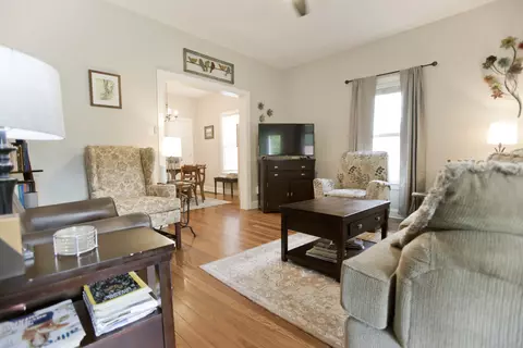 419 Center St, Berea, KY 40403