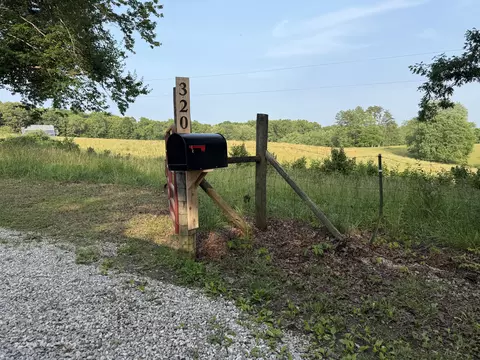 320 Tyree Rd, Annville, KY 40402