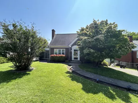 225 Beechwood Ave, Frankfort, KY 40601