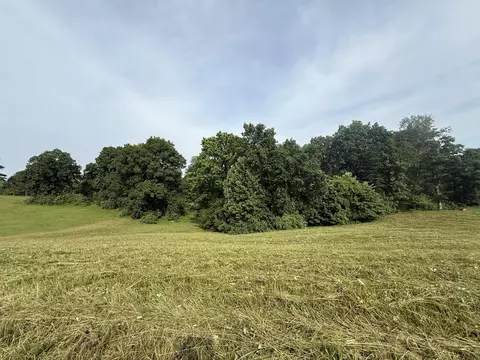 121 Tatum Point Dr, Somerset, KY 42503