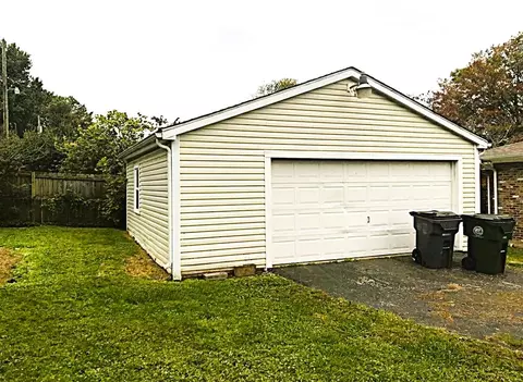 1984 Greenleaf Dr, Lexington, KY 40505 photo 23