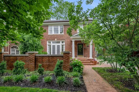 315 Desha Rd, Lexington, KY 40502