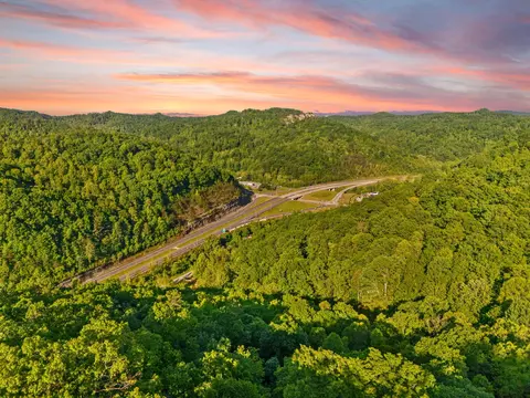 12332 Campton Rd, Stanton, KY 40380