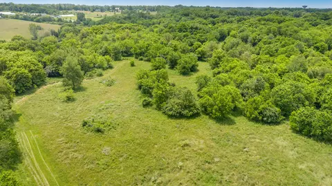 325 Harmony Ln, Midway, KY 40347 photo 3