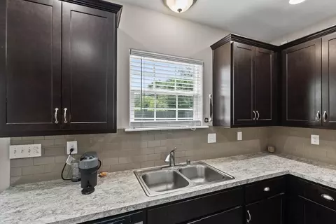 136 Meadowcrest Dr, Georgetown, KY 40324 photo 9