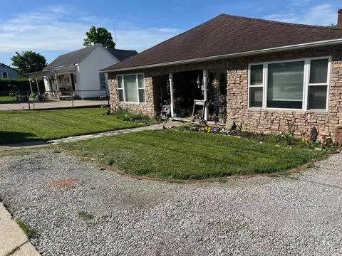 204 Russell Ave, Versailles, KY 40383