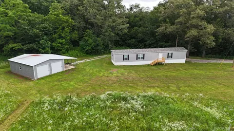 27251 Louisville Rd, Cave City, KY 42127