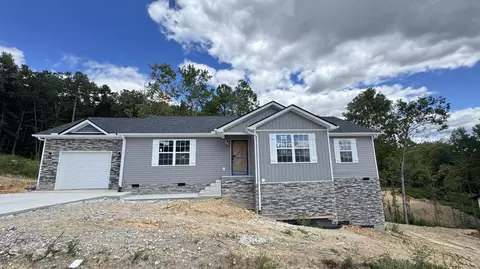 303 Hollywood Dr, Corbin, KY 40701