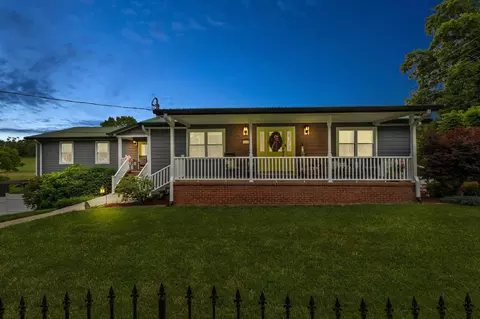225 Richmond Ave, Mount Sterling, KY 40353