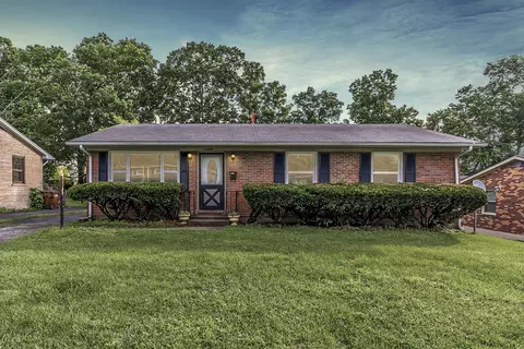 139 Tartan Dr, Lexington, KY 40517