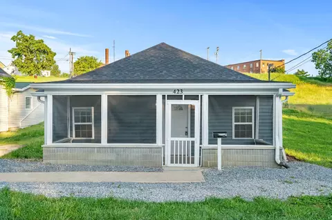 423 Perryville St, Harrodsburg, KY 40330