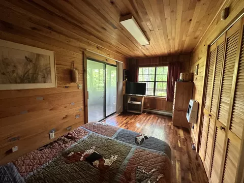 Bedroom - 816 Flat Rd, Campton, KY 41301 photo 1 of 2