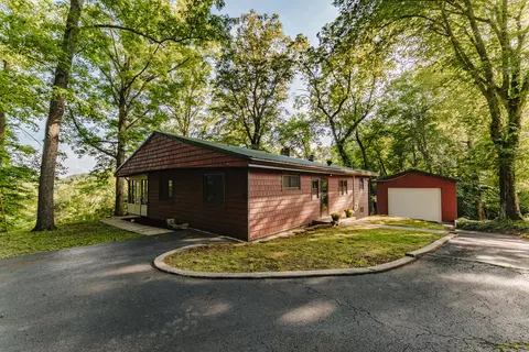 8522 Hwy 1680, Jamestown, KY 42629