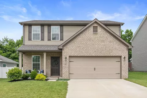 137 Kirkstall Way, Georgetown, KY 40324