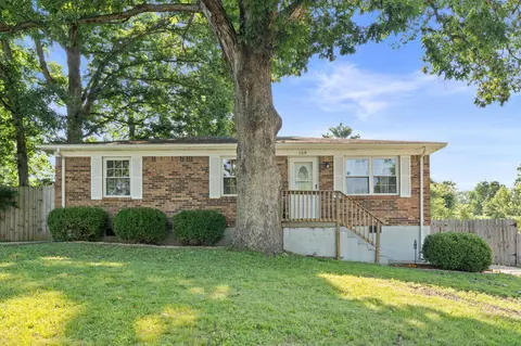 109 Creekstone Ct, Frankfort, KY 40601