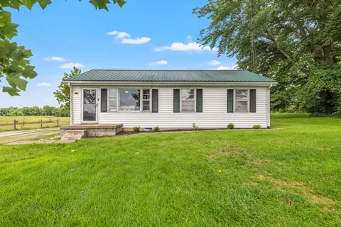 1922 Graefenburg Rd, Lawrenceburg, KY 40342