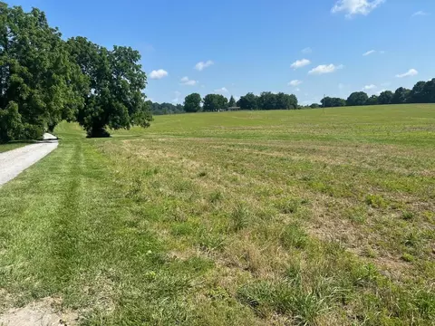 148 Cemetery Rd, Paris, KY 40361 photo 5