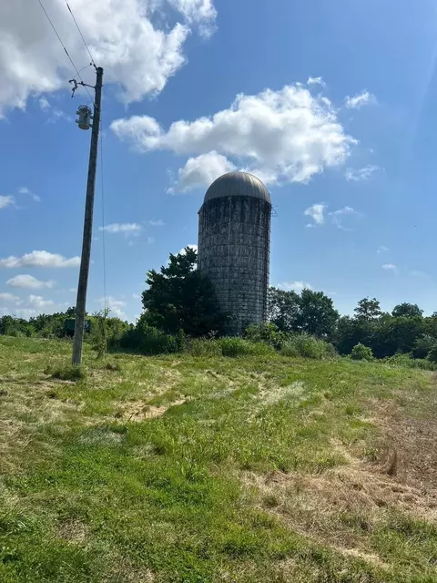 148 Cemetery Rd, Paris, KY 40361 photo 9