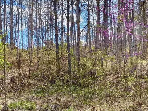 1284 Paradise Rd, Somerset, KY 42501