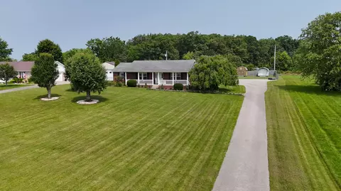 316 Springhurst Dr, Berea, KY 40403 photo 2