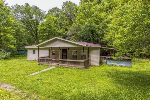 60 Carr Ln, Pine Top, KY 41843 photo 2