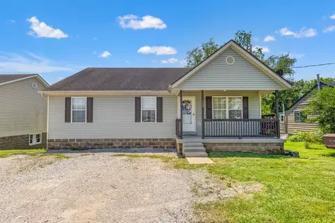 129 Glory St, Irvine, KY 40336