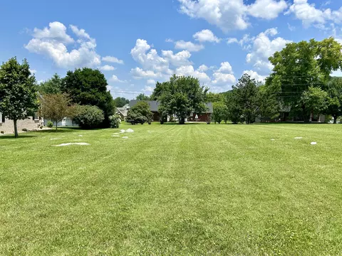 30 Palm Cir, Somerset, KY 42501