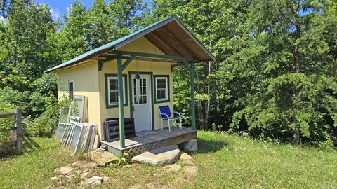 693 Windy Hill Rd, Campton, KY 41301 photo 25