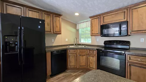 693 Windy Hill Rd, Campton, KY 41301 photo 5