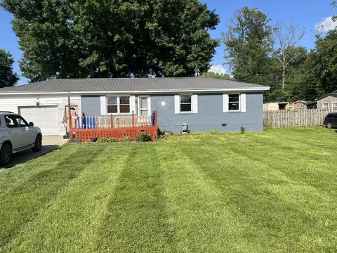 245 Cherry Ln, Frankfort, KY 40601