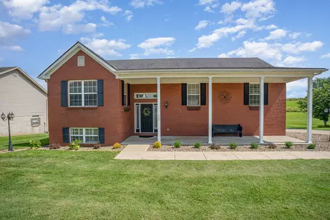 150 General Cleburne Dr, Richmond, KY 40475