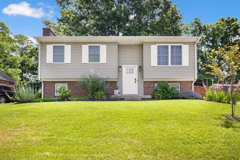 3490 Winthrop Dr, Lexington, KY 40503