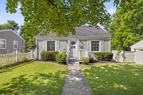 648 Sheridan Dr, Lexington, KY 40503
