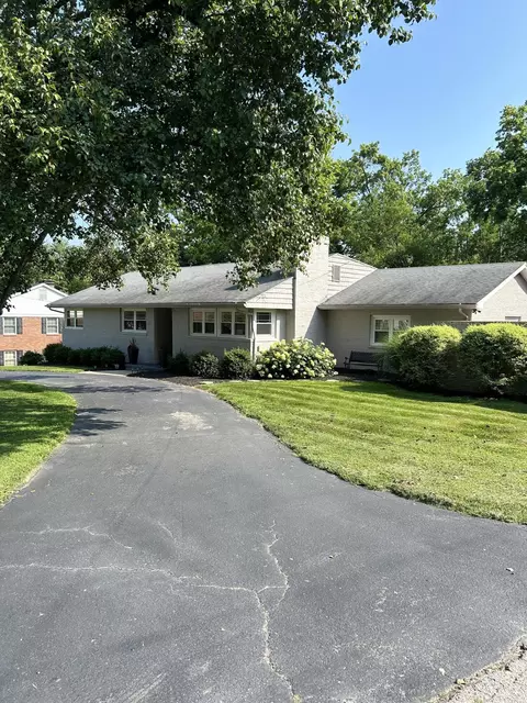 17 Hampton Ave, Winchester, KY 40391