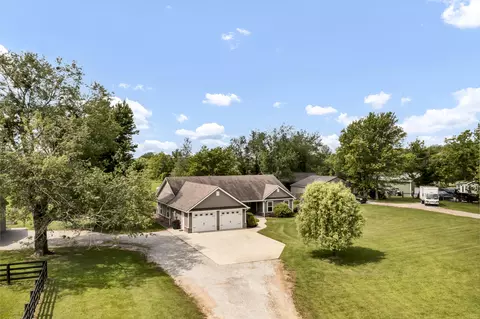 2615 Crowe Ridge Rd, Winchester, KY 40391