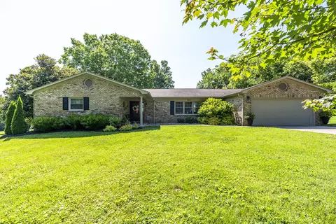 132 Carolyn Ln, Nicholasville, KY 40356