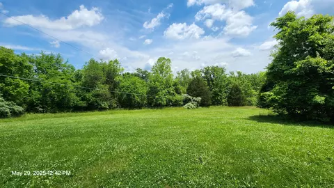 6700 Payton Ln, Crestwood, KY 40014