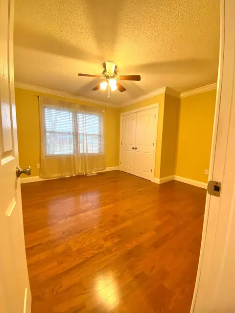 Bedroom - 364 Tidal Wave Rd, Corbin, KY 40701 photo 2 of 4