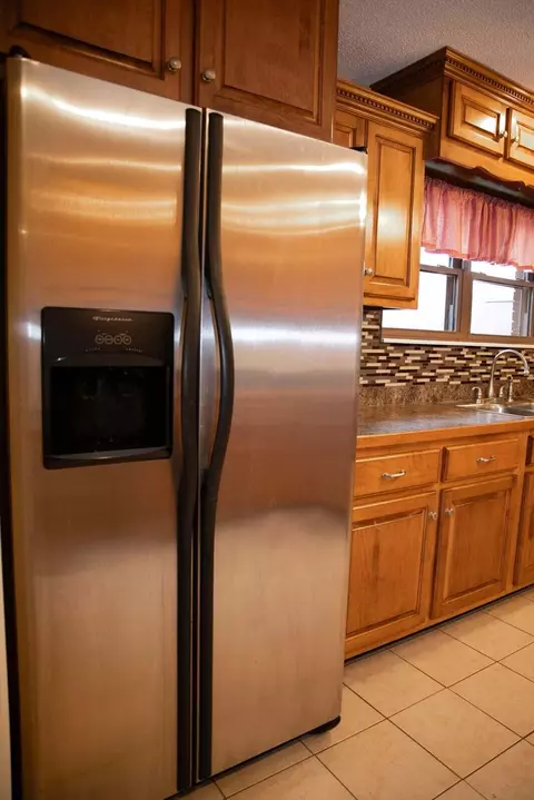 Kitchen - 364 Tidal Wave Rd, Corbin, KY 40701 photo 6 of 6