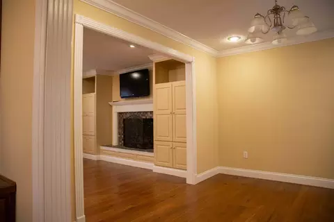 Living - 364 Tidal Wave Rd, Corbin, KY 40701 photo 4 of 7