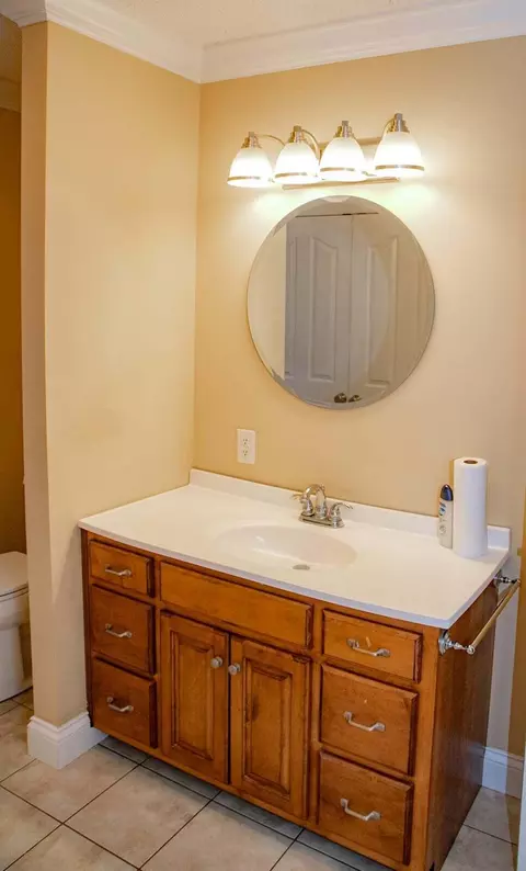 Bath - 364 Tidal Wave Rd, Corbin, KY 40701 photo 2 of 2