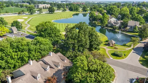 1001 Griffin Gate Dr, Lexington, KY 40511