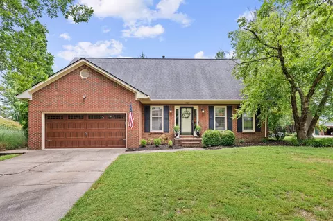4725 Spring Creek Dr, Lexington, KY 40515